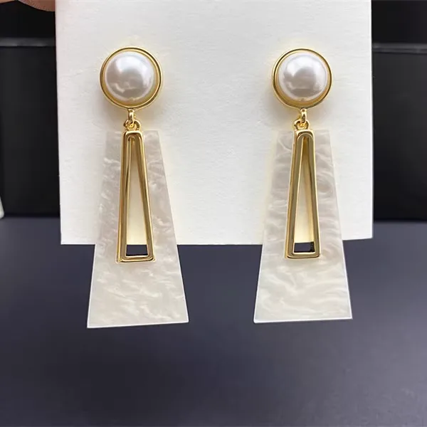 MUXCOR Wholesale Joias De Luxo Fancy Jewellery for Ladies Pearl Acrylic Geometric Trapezoidal Anti-allergy Needles Earrings