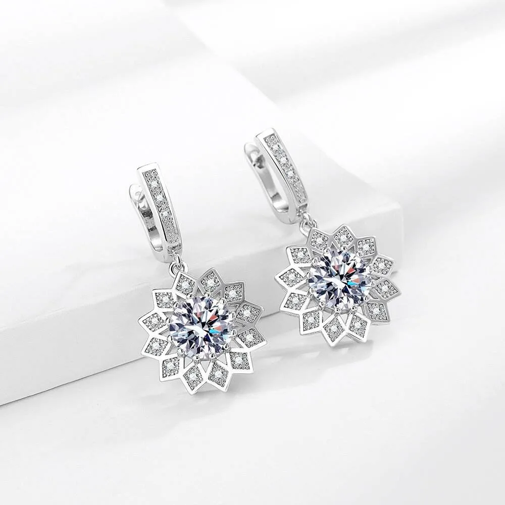 Women's Wholesale Earrings Flower Snowflake Shape Hoop Diamond Horseshoe Geometric Earrings Fashion Jewelry