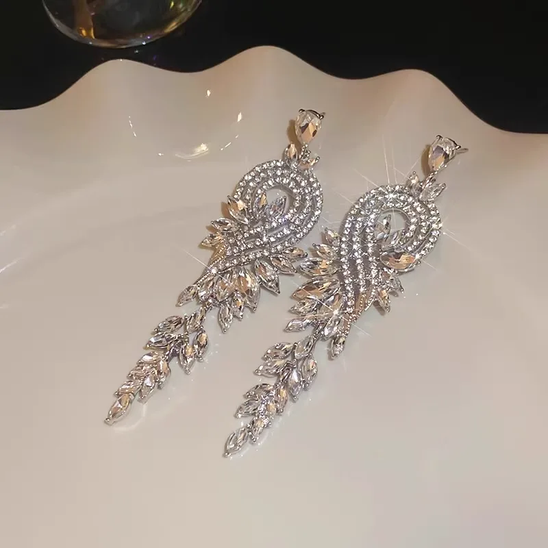 Long Dangle Crystal Earrings for Women Silver Toned Rhinestone Leaf Shape Luxury Shiny Sparkle Jewelry Bridal Party Wedding