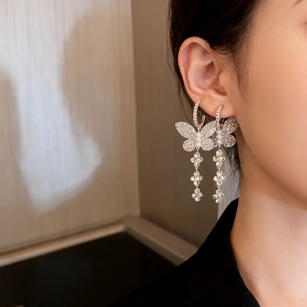 Wholesale Butterfly Tassel Drop Pendant Hoops Earrings Sparkly Rhinestone Alloy Bridal Wedding Fashion Custom Jewelry for Women view 3