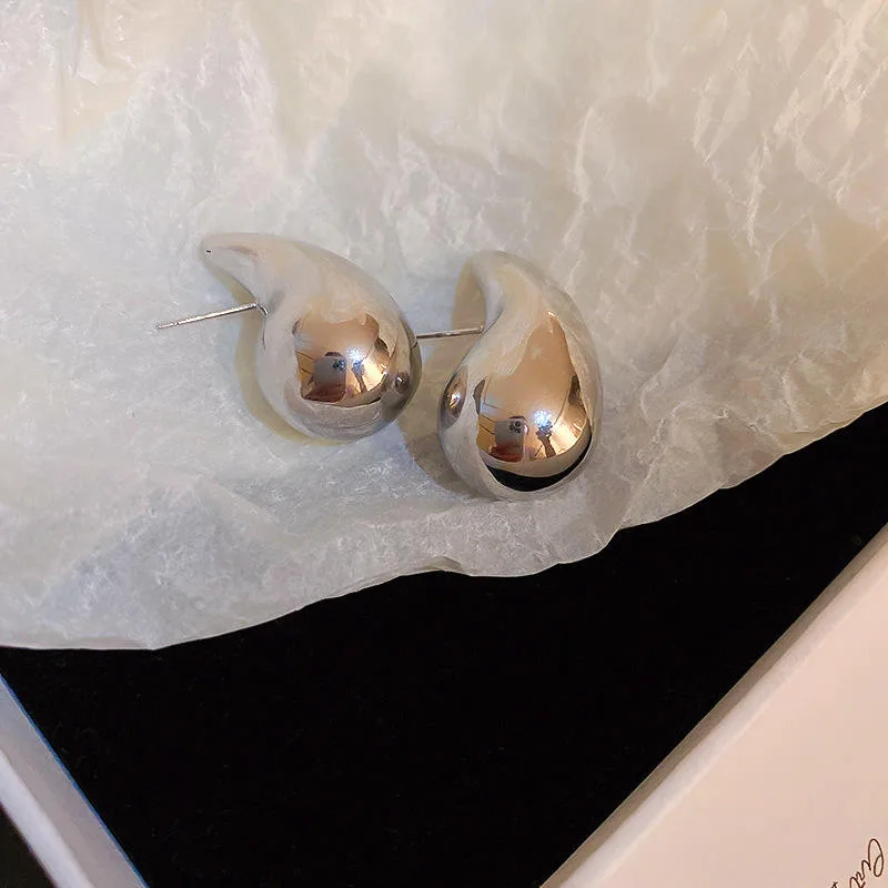 Wholesale Earrings Fashion Jewelry Waterdrop-shaped Flower Irregular Round Stud Earrings Women Classic Wedding Party Earrings view 2
