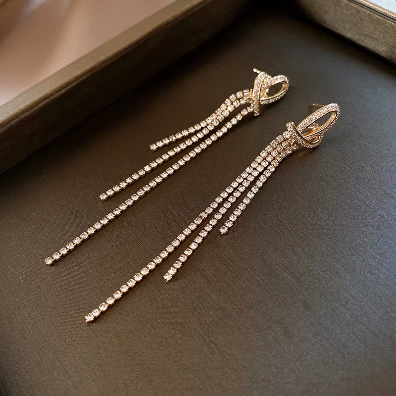 Women Fashion Long Diamond Tassel Fancy Jewellery for Ladies Wholesale Earrings Joias De Luxo Gold Plated Copper Jewelry