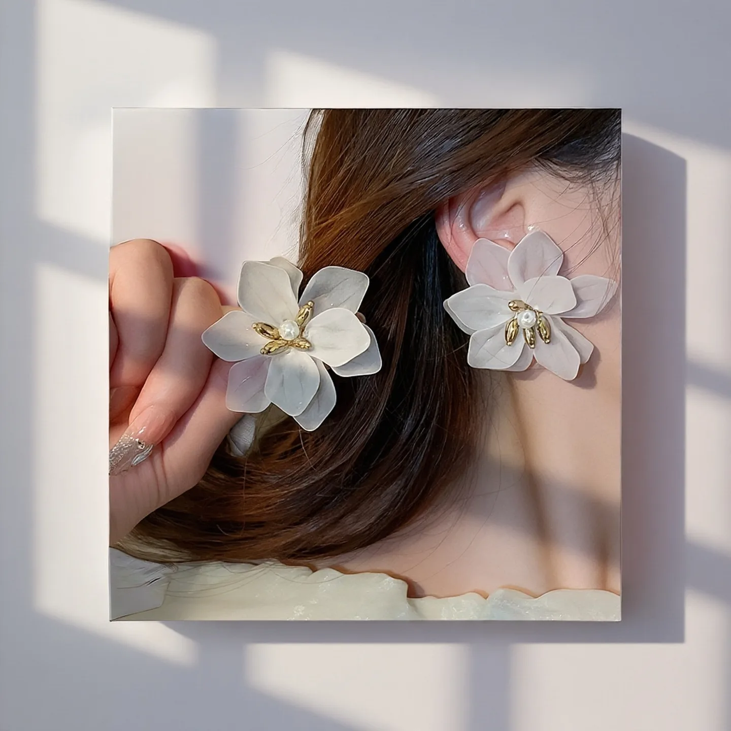 Wholesale Women Jewelry Exaggerated Cute Acrylic Large Flower Shape Earrings Elegant Fashion Earrings for Party Wedding