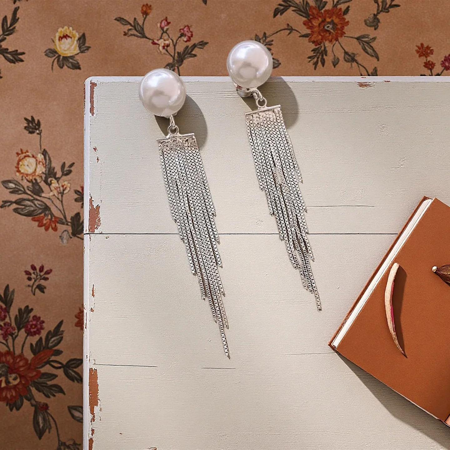 Elegant Silver Toned Tassel Earrings Pearl Sparkling Chain Fringe Design Exquisite Women Evening Party Daily Fashion Jewelry view 3