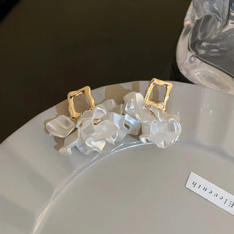 Fashion Earrings Wholesale Elegant Diamond Pleated Square Acrylic Petal Earrings Party Daily Festival Fancy Jewellery for Ladies