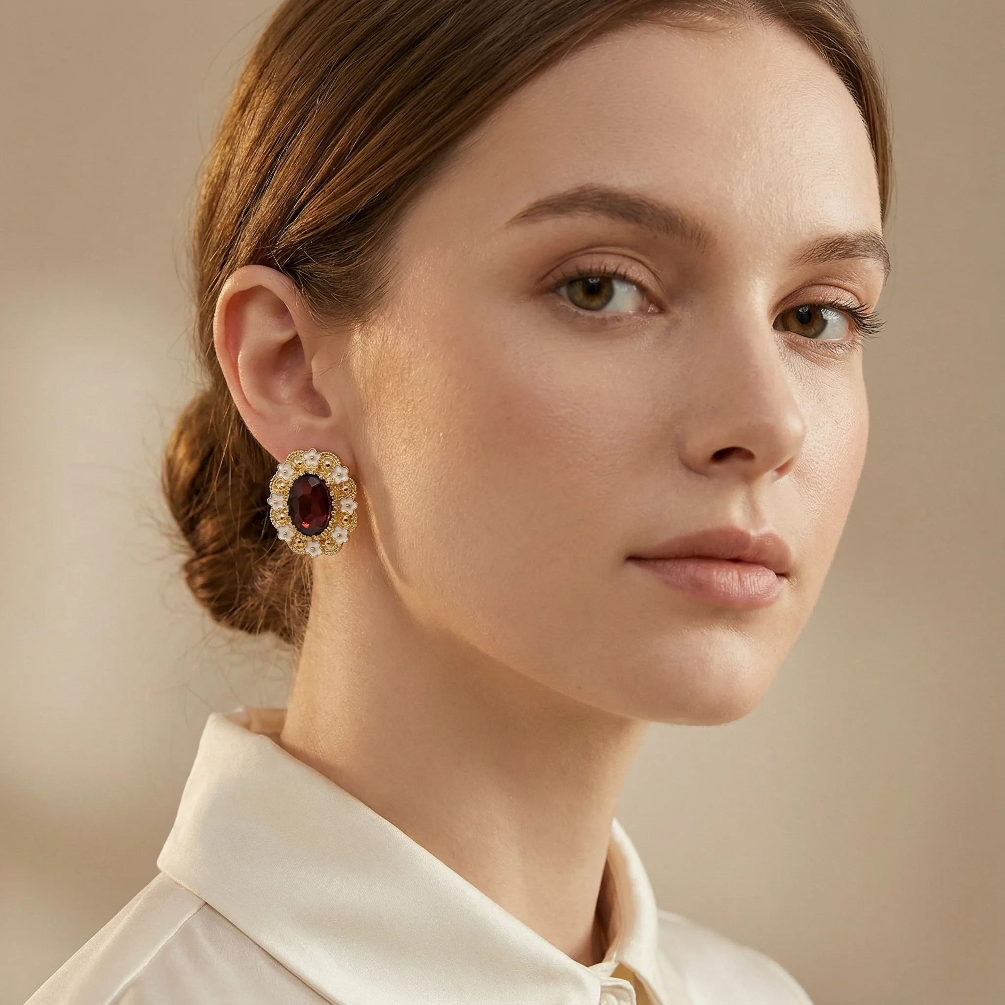 Vintage Silver Needle Dripping Oil Flower Crystal & Rhinestone Oval Stud Earrings Alloy Trendy Gift Women's Jewelry view 2