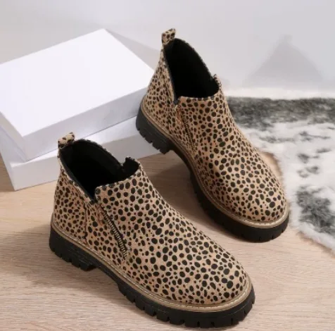 Plus Size Women Casual Ankle Boots New Autumn Winter High‑Top Fashion Casual Short Boots Flat Shoes view 2