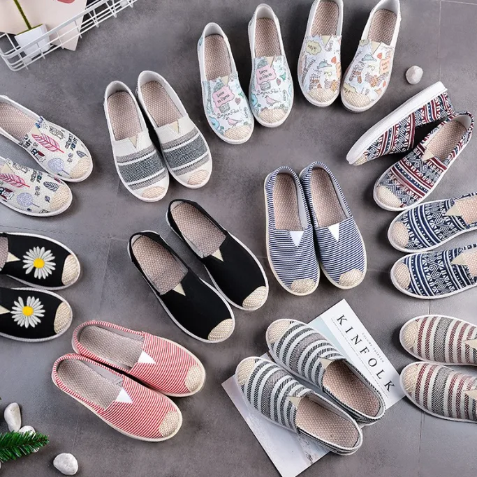 Women Soft Sole Canvas White Shoes Comfortable Flat Casual Footwear For Mom Students Wholesale