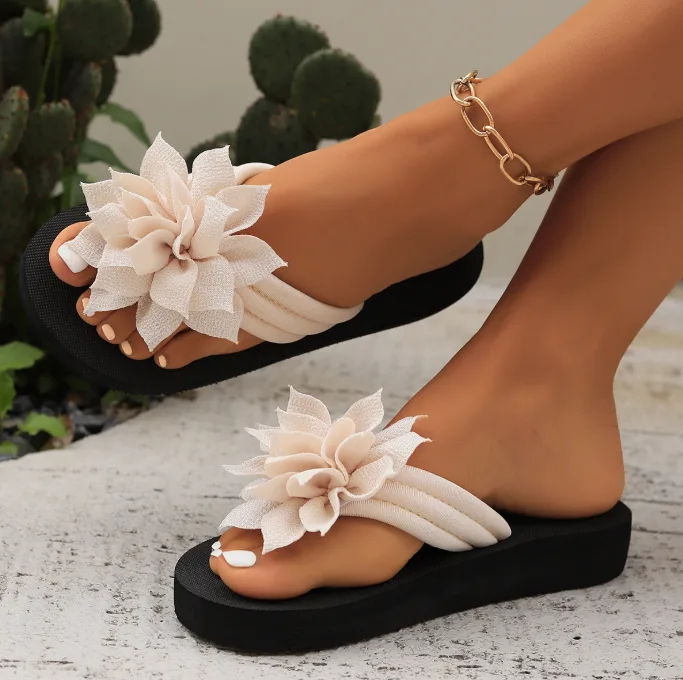 Flat Slippers Plus Size Women Flower Thong Flip Flops Lightweight Versatile Beach Sandals For Foreign Trade Independent Station view 3