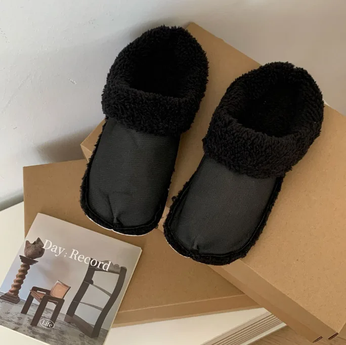 Classic Popular Women Sandals Winter Warm House Slippers Unisex Custom Garden Clogs Shoes Eva Flat Fur Lining Clogs Shoes view 3