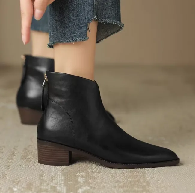 Autumn Winter New Retro Martin Boots European American High‑End Mid Heel Ankle Boots Chunky Heel Short Boots view 3