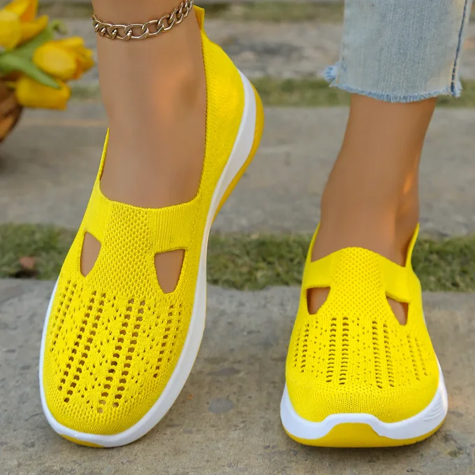 Plus Size Comfortable Women Cloth Shoes Slip‑On Fly Knit Mesh Casual Shoes Mom Shoes view 3