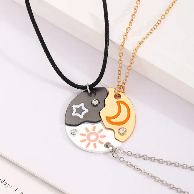 Fashion Sun Moon Star Split Matching Pendant Couple Best Friend Necklaces Dainty Bff Daily Gift personalized Jewelry Sets for women