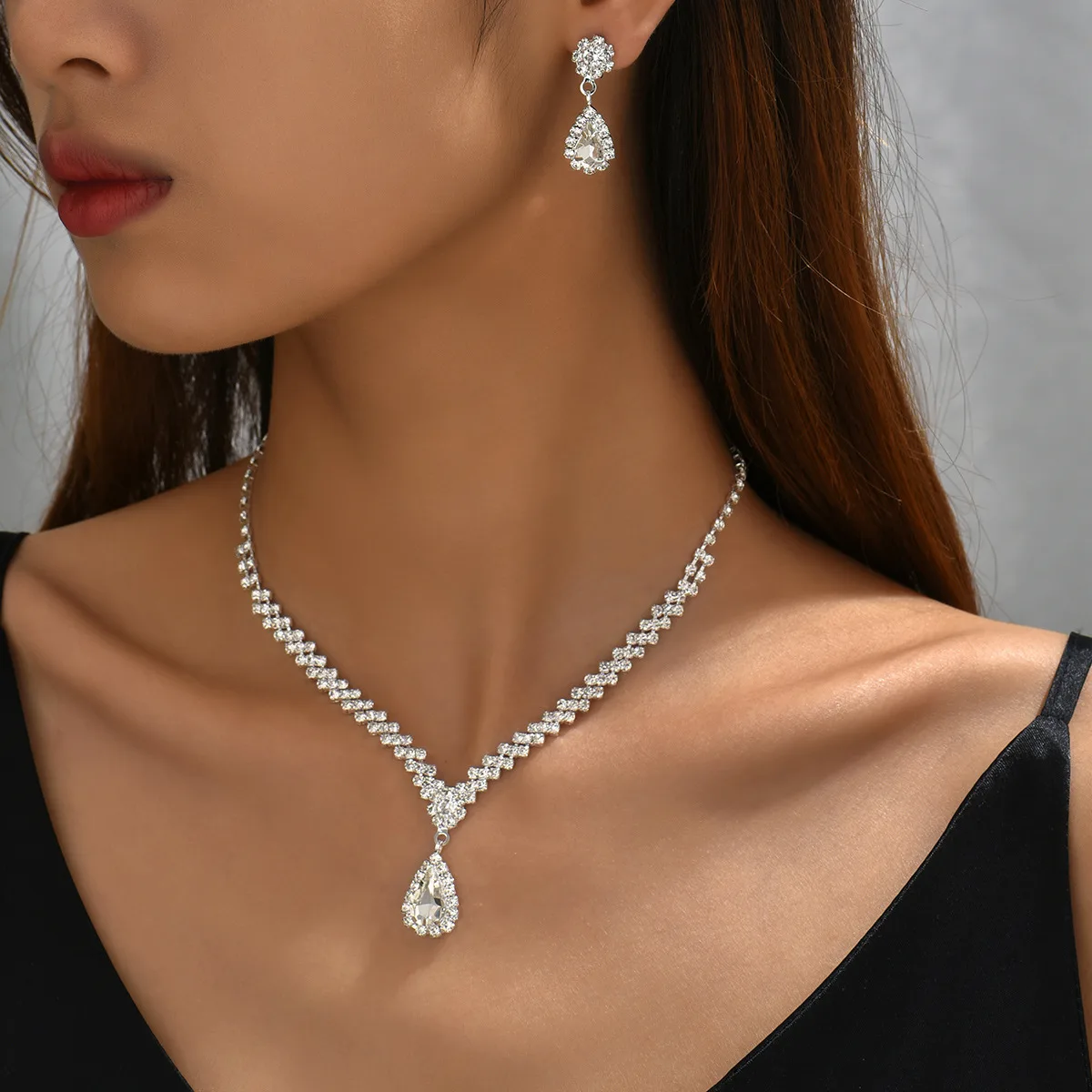 Glam V-Shaped Teardrop Rhinestone black Pendant Necklaces Drop Earrings fashion Jewelry Sets for Women bridal