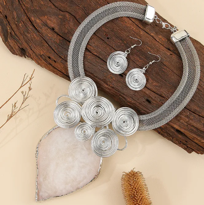 Bohemian Oversized Spiral Metal Cluster Leaf Slice Pendant Choker Necklaces Round Swirl Drop Earrings Ethnic Statement Women Jewelry