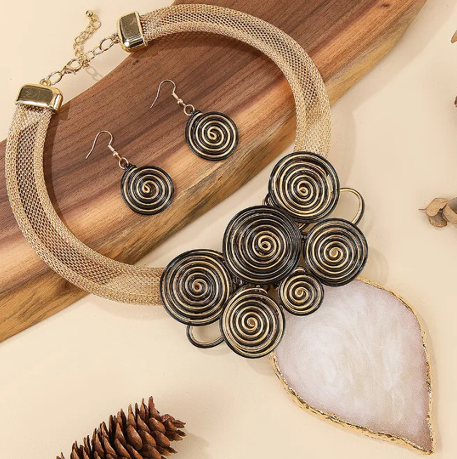 Bohemian Oversized Spiral Metal Cluster Leaf Slice Pendant Choker Necklaces Round Swirl Drop Earrings Ethnic Statement Women Jewelry view 2