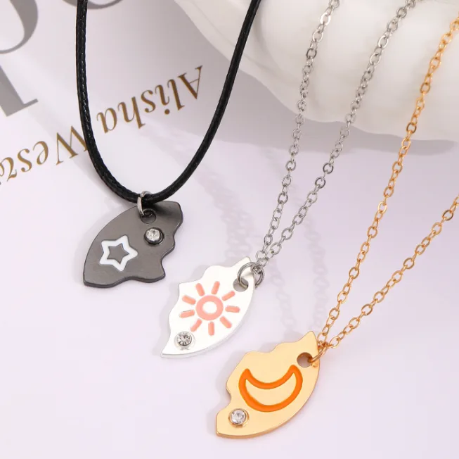 Fashion Sun Moon Star Split Matching Pendant Couple Best Friend Necklaces Dainty Bff Daily Gift personalized Jewelry Sets for women view 2