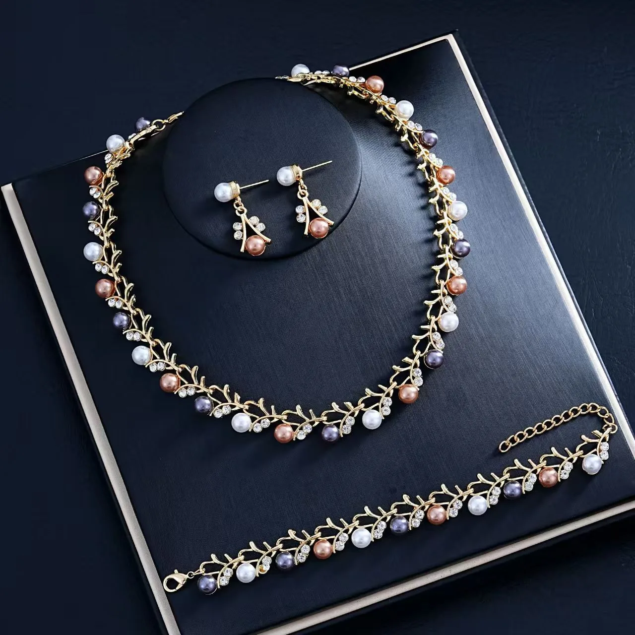 Imitation Pearl women luxury gold color fashion jewelry leaf shaped necklace bracelet drop earrings