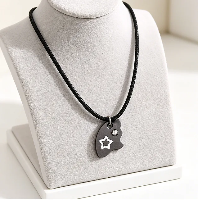 Fashion Sun Moon Star Split Matching Pendant Couple Best Friend Necklaces Dainty Bff Daily Gift personalized Jewelry Sets for women view 3
