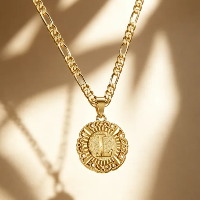 A-Z 26 Letter Coin Medallion 14K Gold Plated Stainless Steel Chain Necklace Figaro Necklaces for Women Heart Pendant Luxury Charms Jewelry