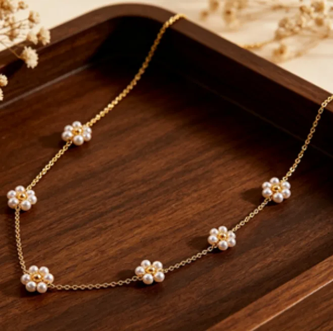 Fashion Imitation Pearl Flower Pendant Necklace Dainty Daisy Floral Necklaces for Women Elegant Sweet Wedding Bridal Daily Jewelry