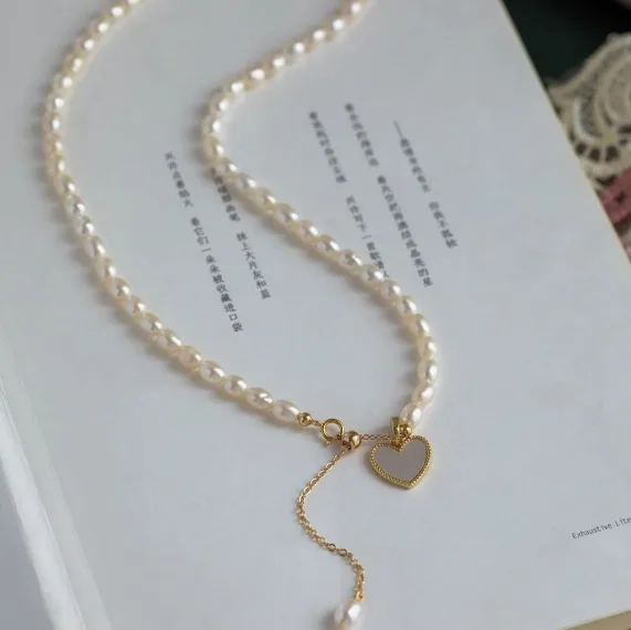 Fashion Oval Beaded Imitation Pearl Choker Shell Heart Drop Pendant Dainty Elegant Women Wdedding Versatile Necklaces Jewelry for Women