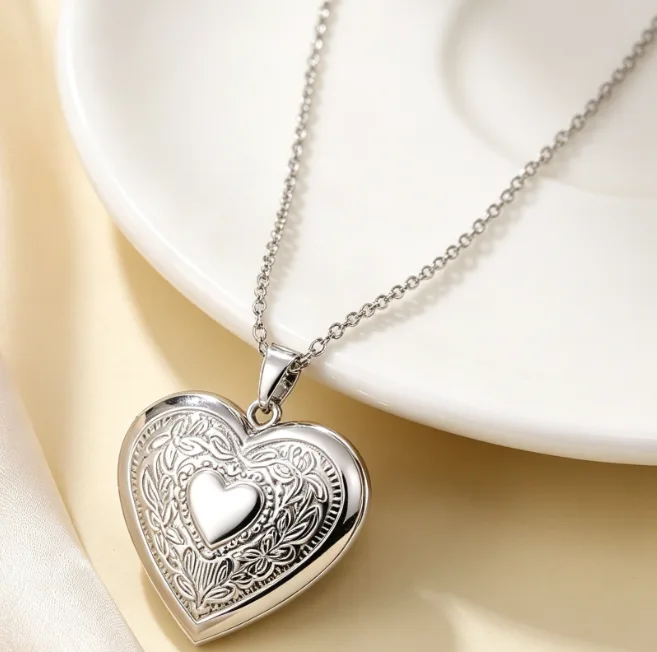 Heart Locket Pendant Necklace Stainless Steel Photo Picture Necklaces for Women Vintage Memorial Anniversary Love Gift Jewelry view 3