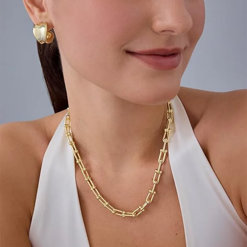 Women U Shape Horseshoe Paperclip Link Chain Necklaces Golden Minimal Bold Unisex Versatile Statement Daily Fashion Jewelry view 3