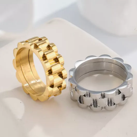Waterproof Dainty Stacking Cuban Chain Link Band Designer Rings For Women Gold Plated Rings Stainless Steel Bold Dome Trendy