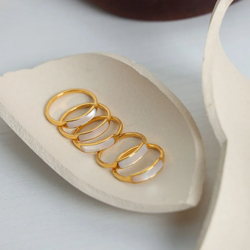 Wholesale 18K Gold Plated Stainless Steel Designer Rings Trendy Plain Stacked Rings for Women Weddings Hot Sale