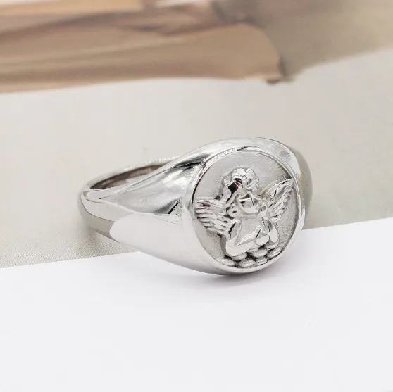 Elegant Fashion Stainless Steel Women's Finger Ring Glossy Rose Flower Pattern with High Polish 18K Gold Plating for Weddings view 3